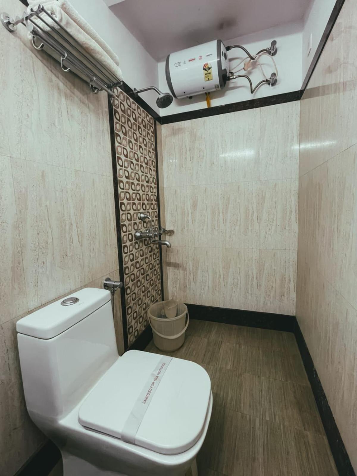 Hotel S L E Residency Benares Buitenkant foto