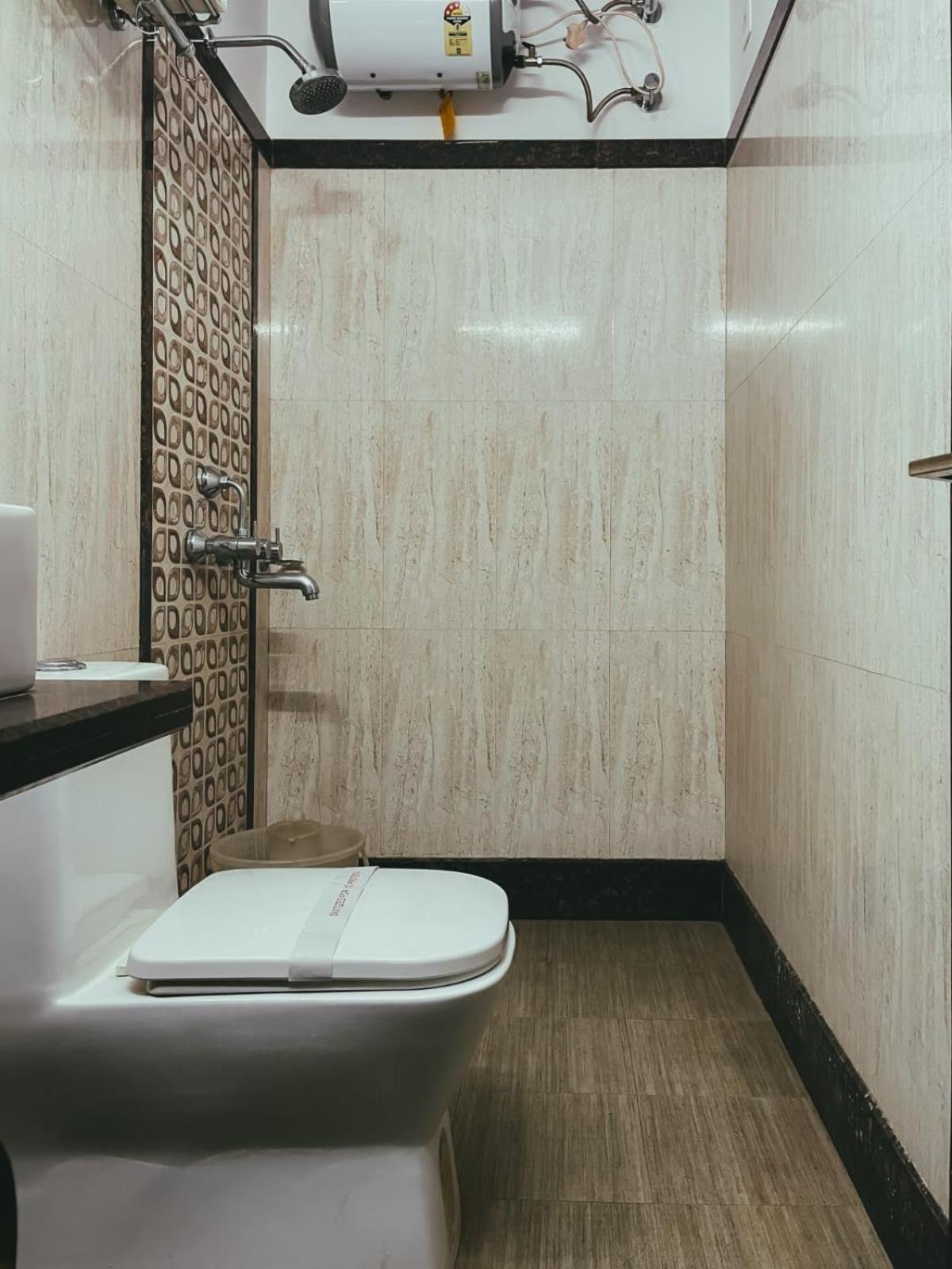 Hotel S L E Residency Benares Buitenkant foto